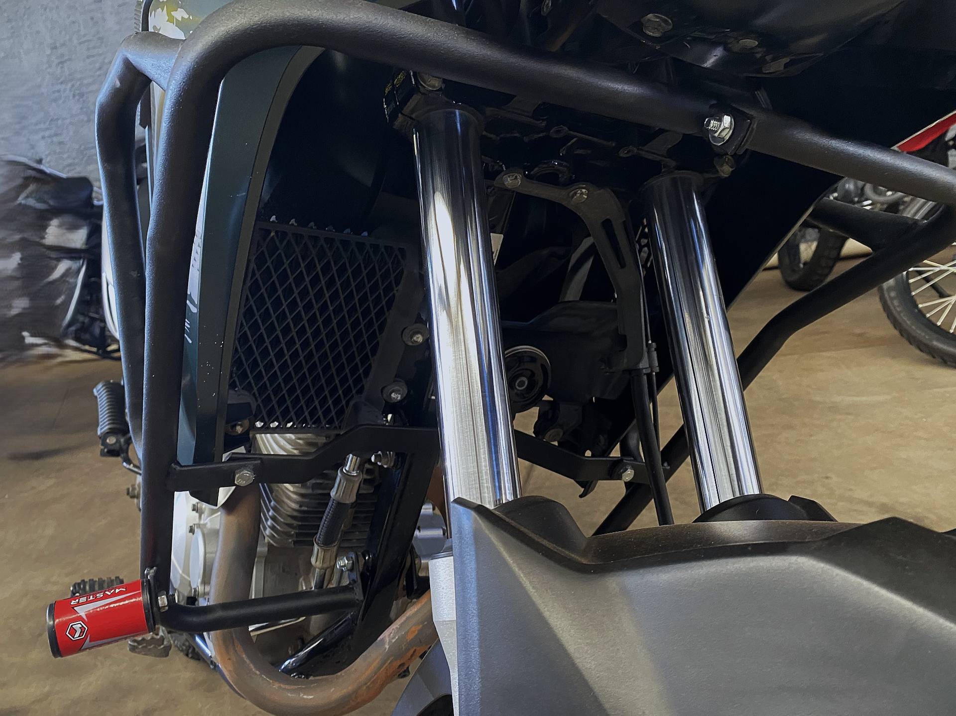 HONDA XRE 300 SAHARA ADVENTURE