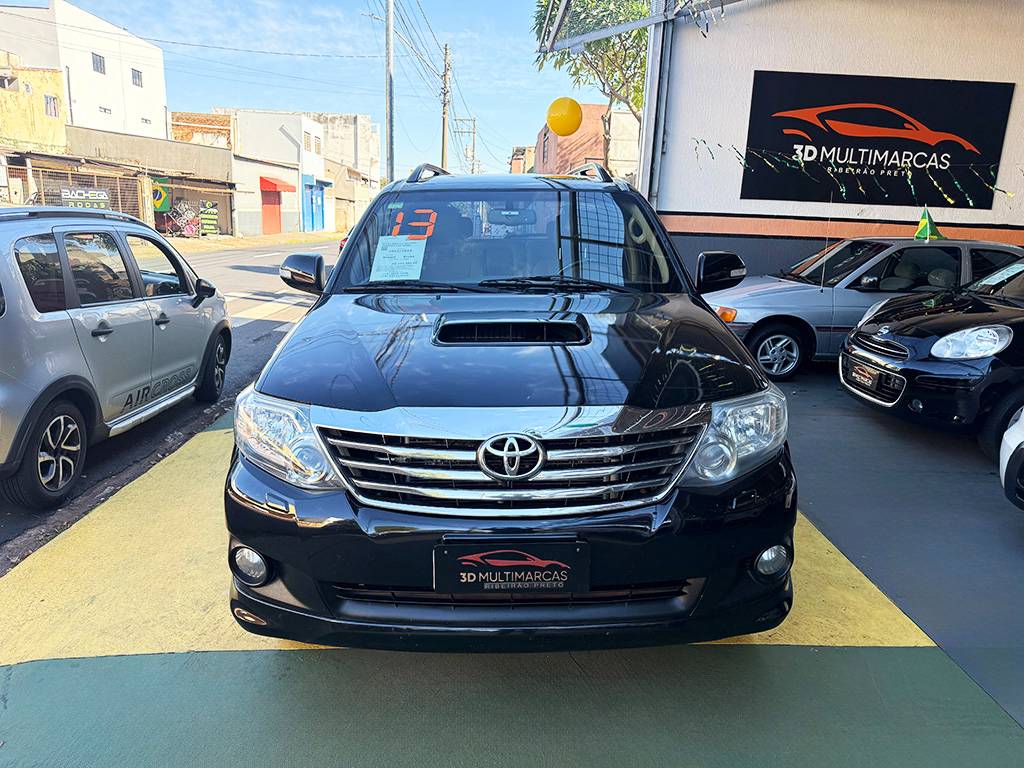 TOYOTA HILUX SW4