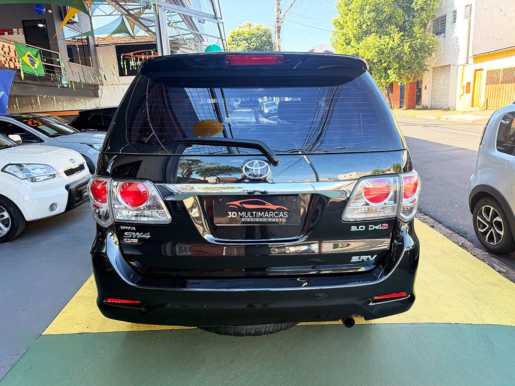 TOYOTA HILUX SW4