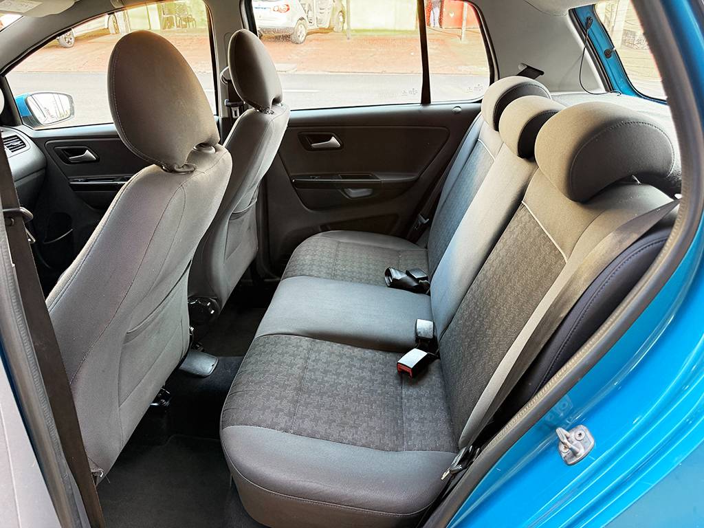VOLKSWAGEN FOX