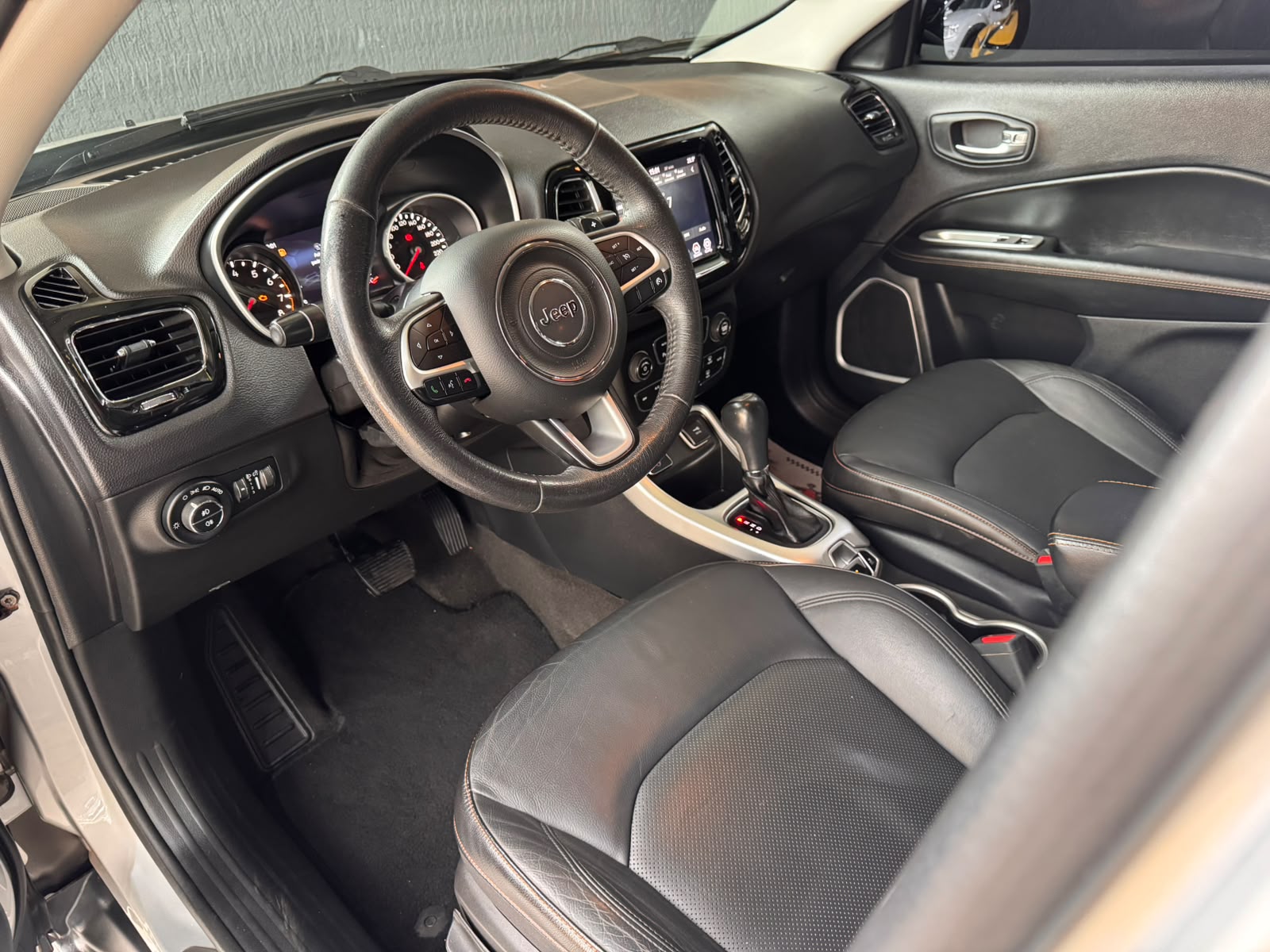 JEEP COMPASS