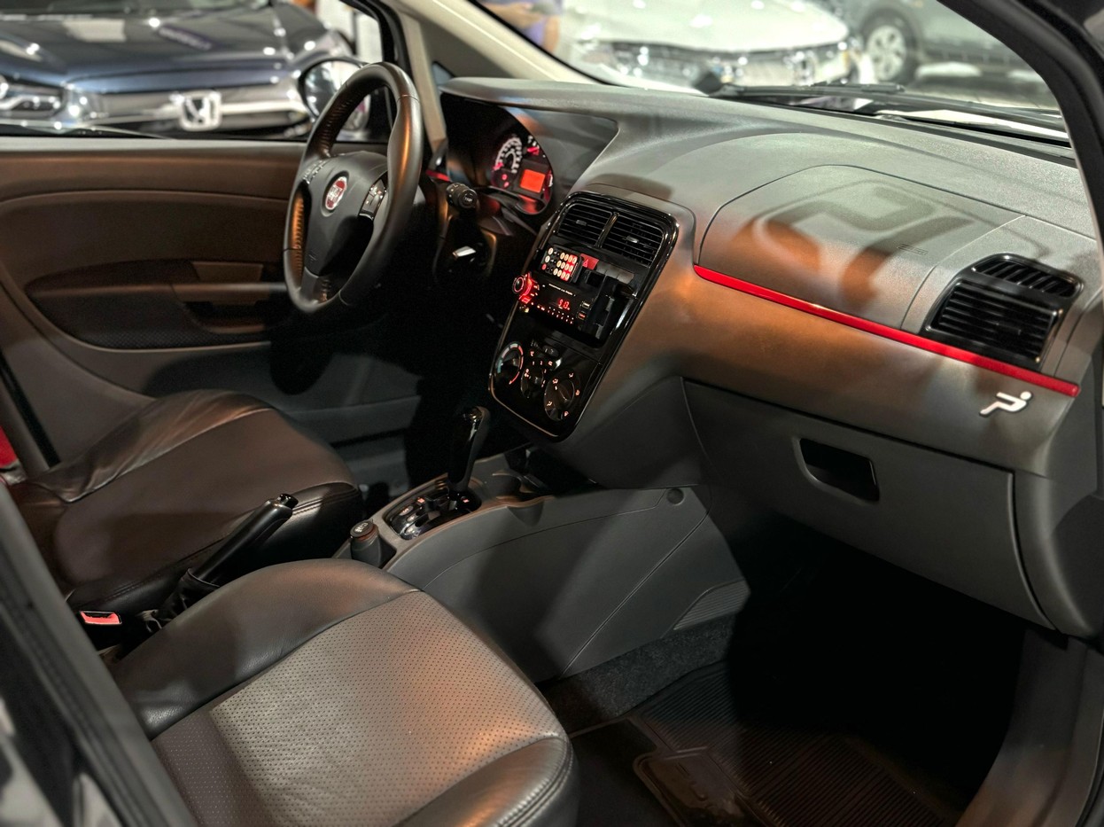 Car Image 17