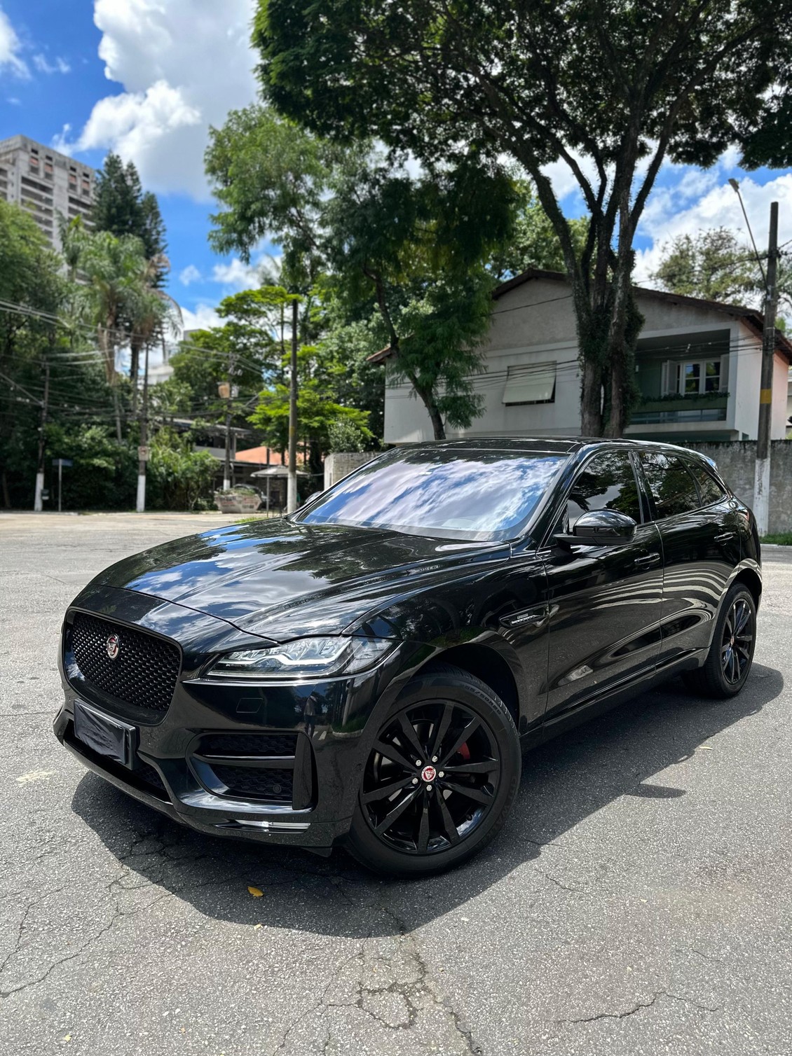 JAGUAR F-PACE