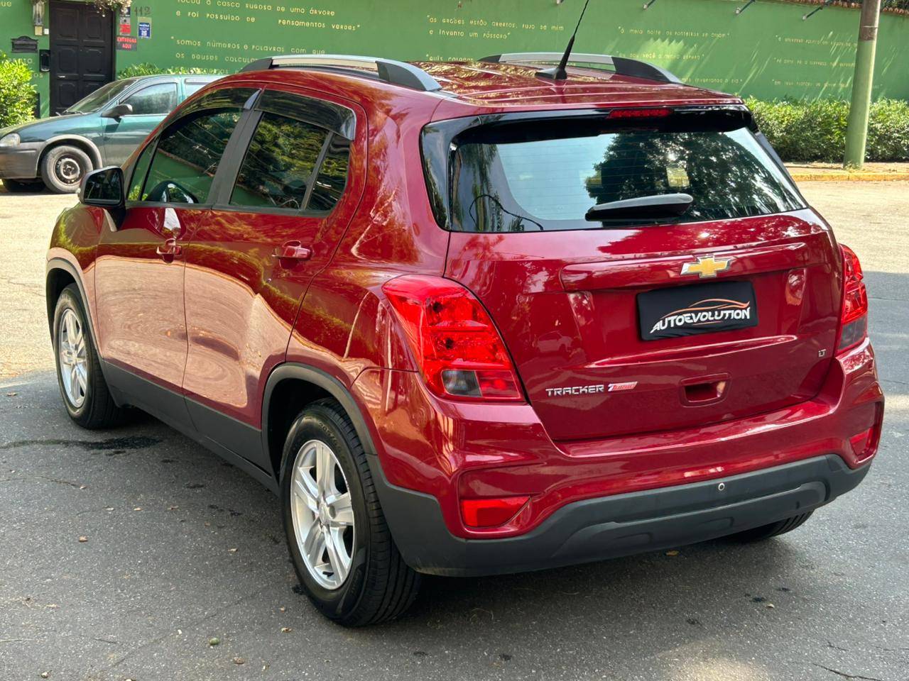 CHEVROLET TRACKER