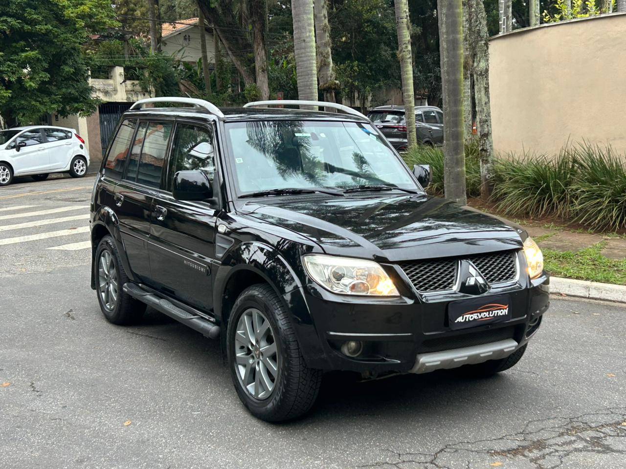 MITSUBISHI PAJERO TR4