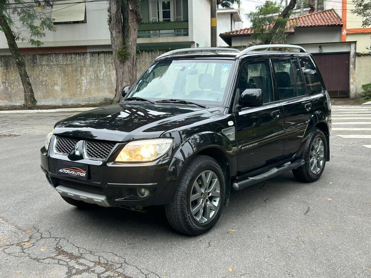 MITSUBISHI PAJERO TR4
