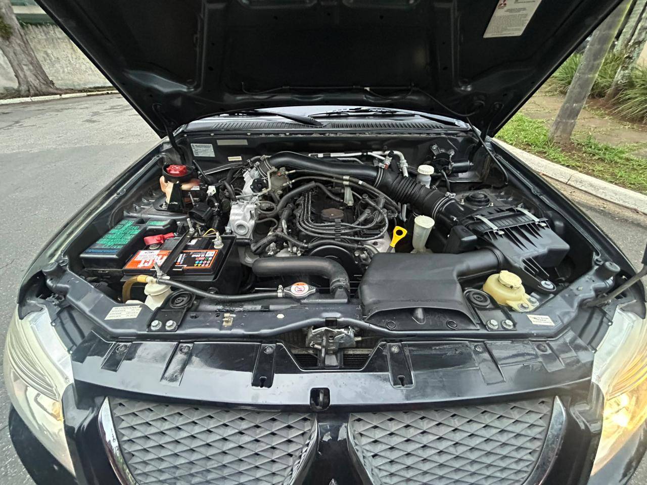 MITSUBISHI PAJERO TR4