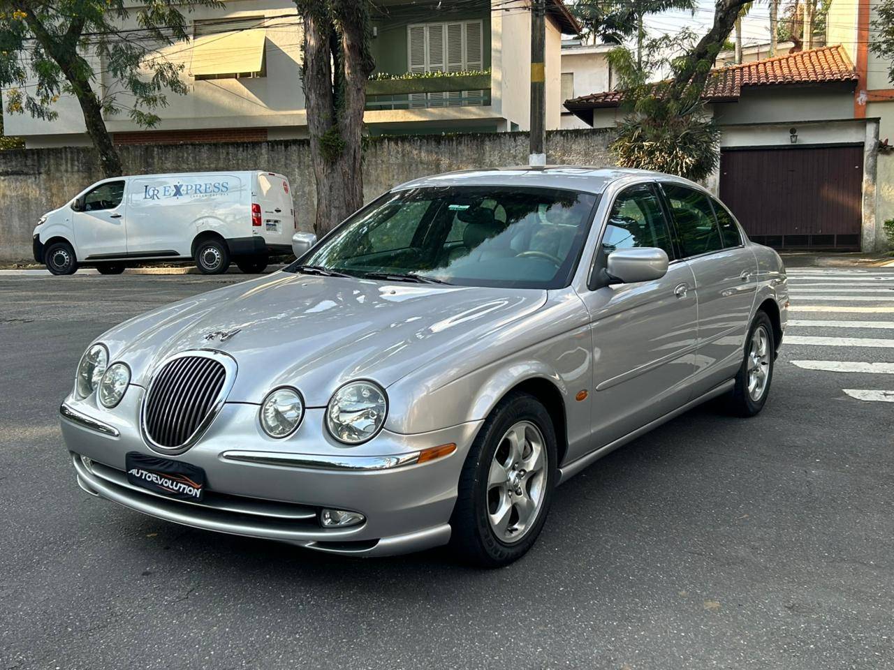 JAGUAR S-TYPE