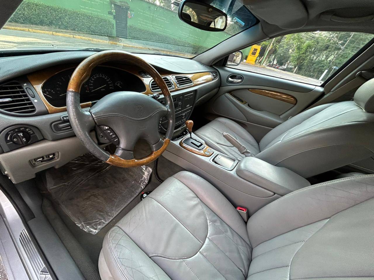JAGUAR S-TYPE