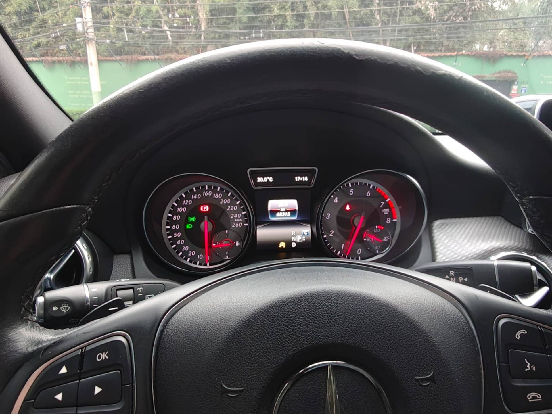 MERCEDES-BENZ GLA 200