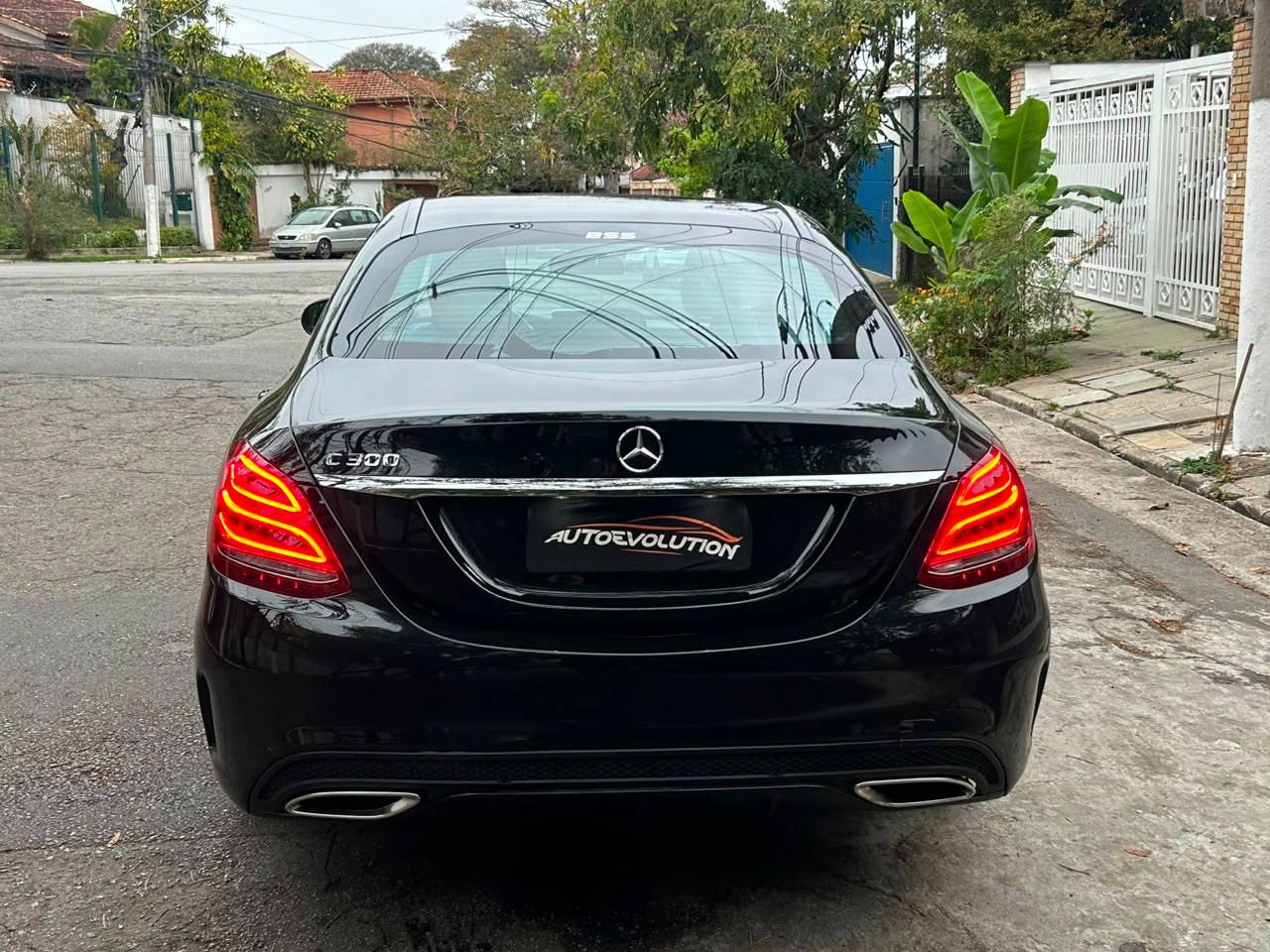 MERCEDES-BENZ C 300