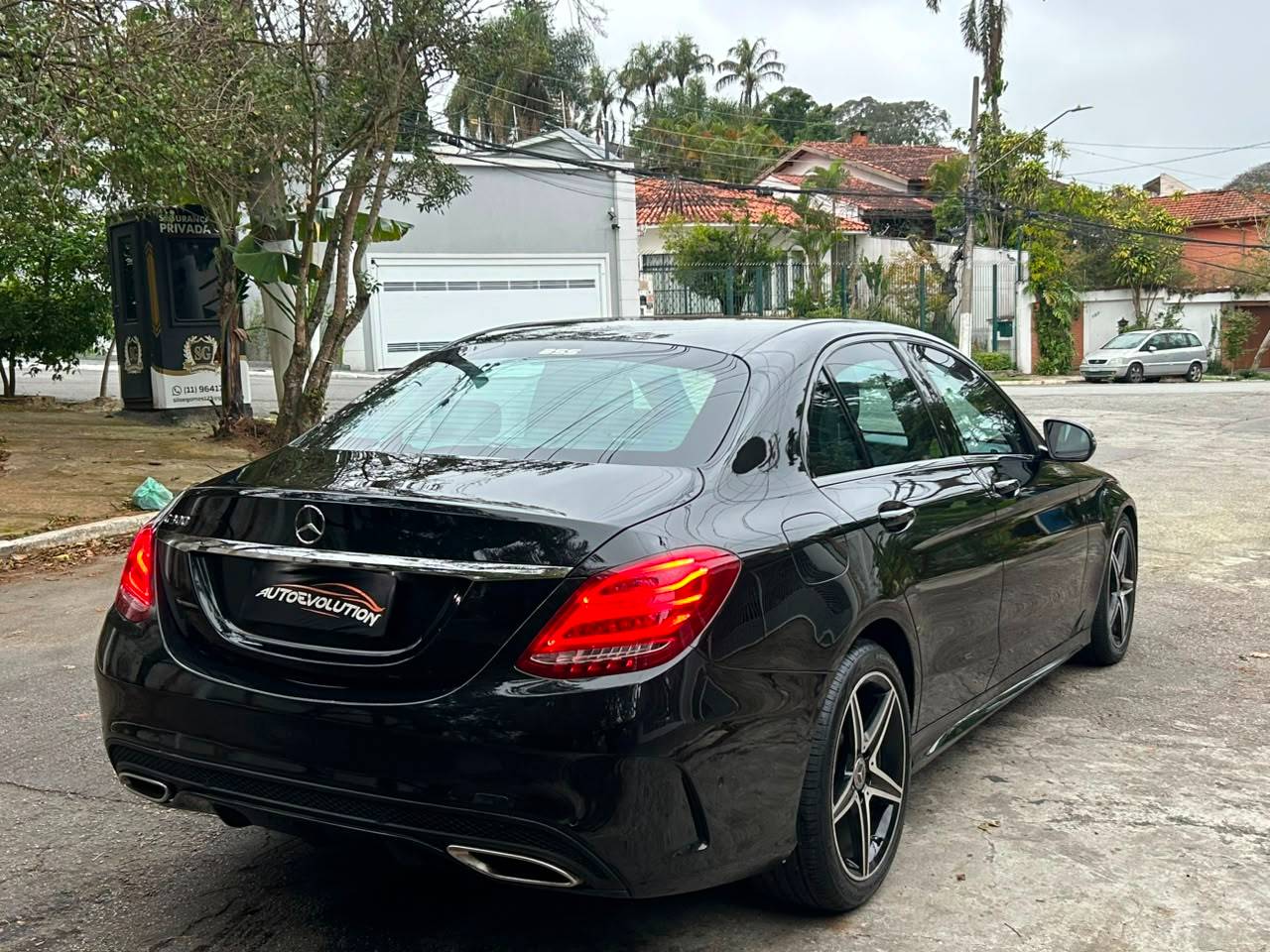 MERCEDES-BENZ C 300