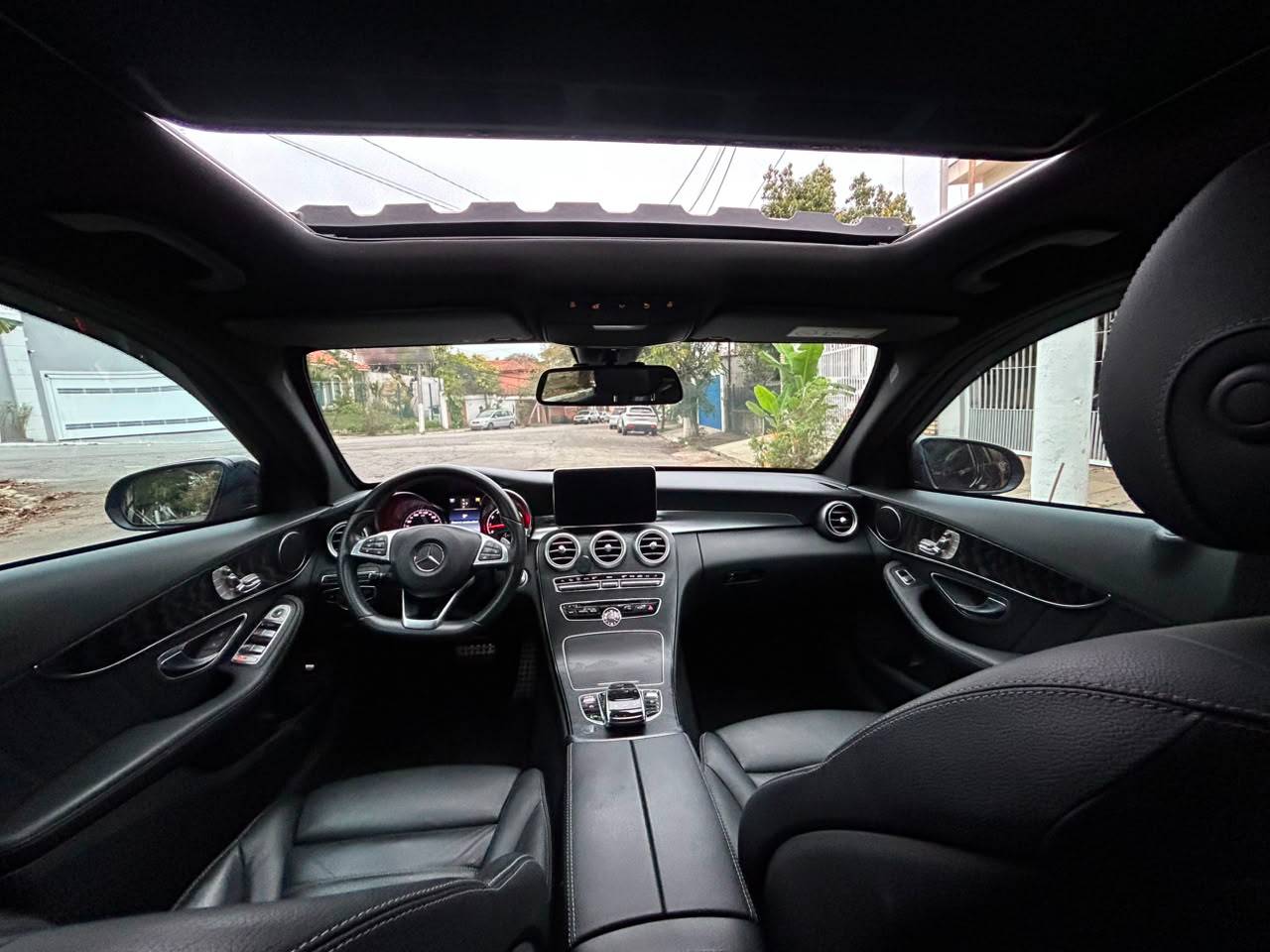 MERCEDES-BENZ C 300
