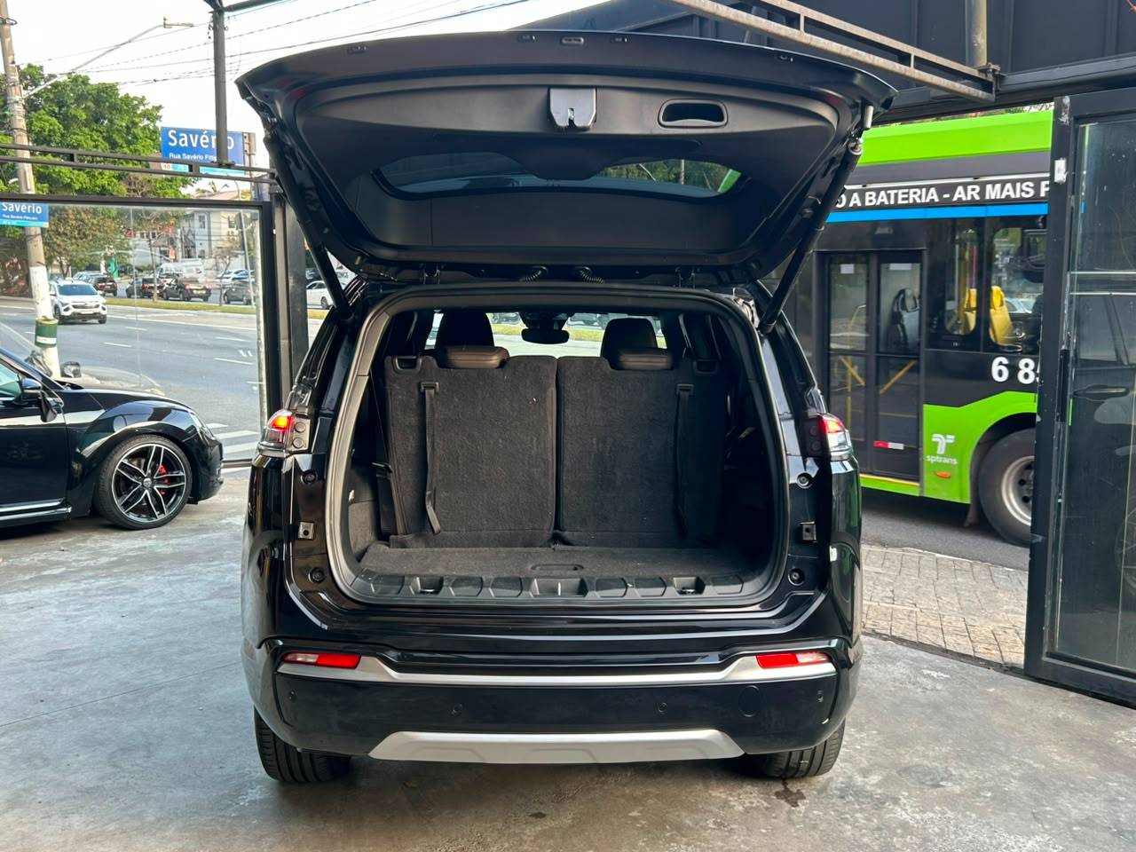 JEEP COMMANDER