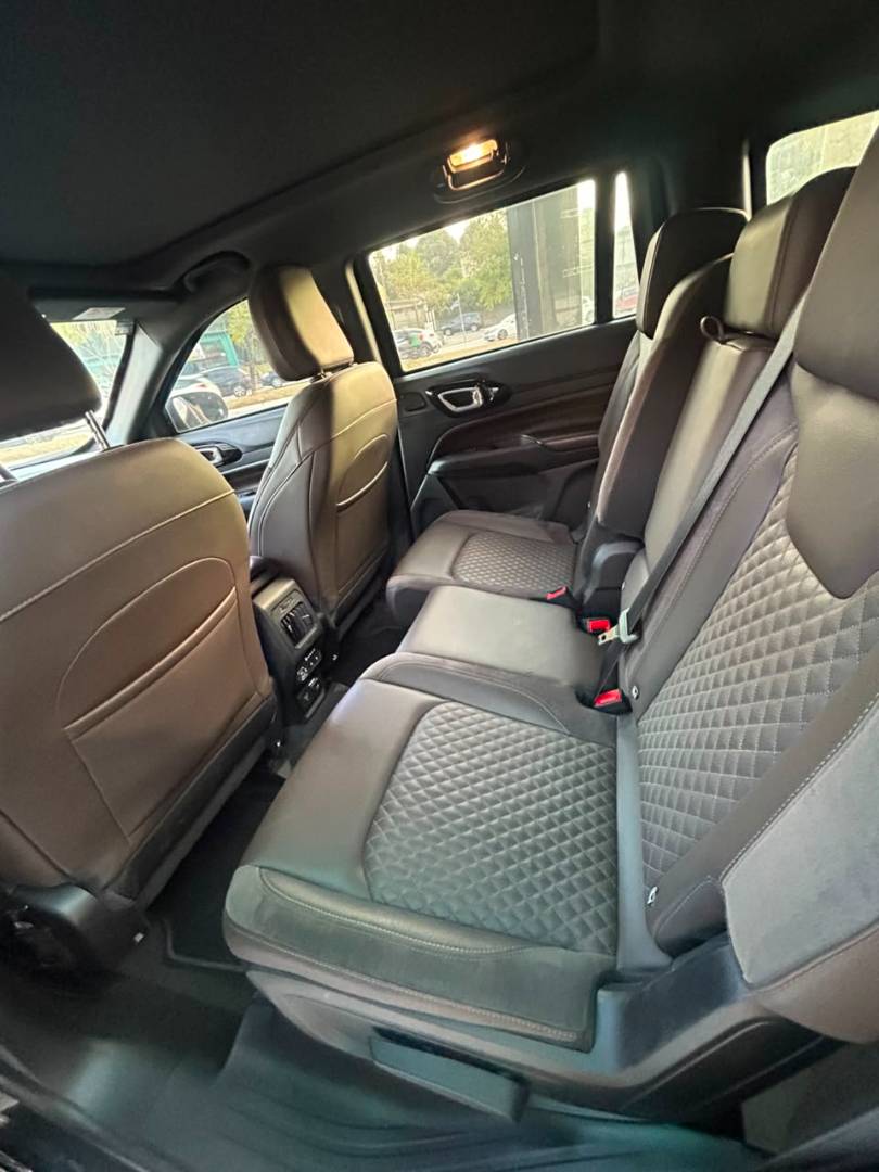 JEEP COMMANDER