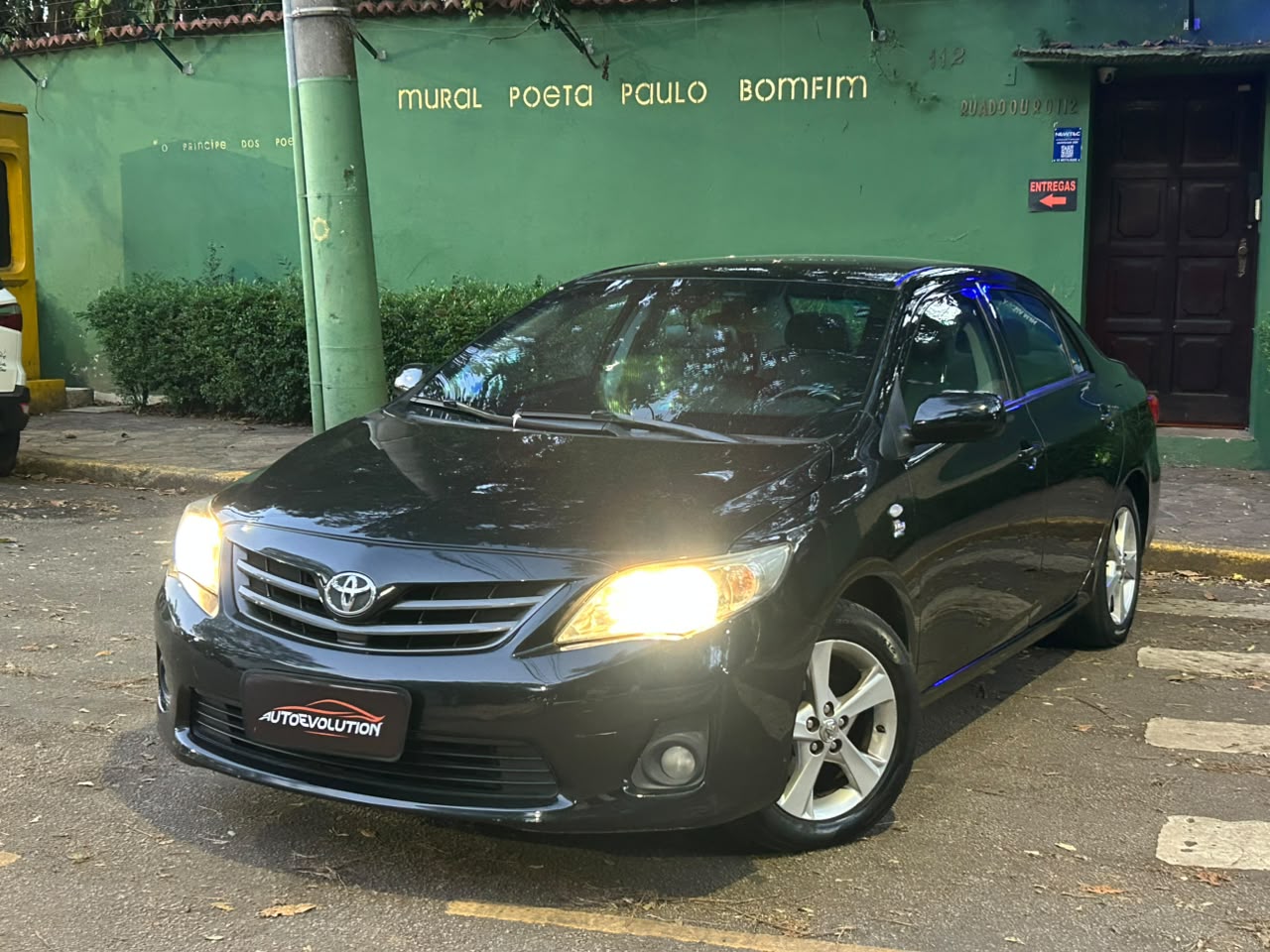 TOYOTA COROLLA