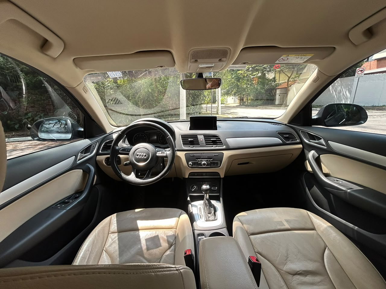 AUDI Q3