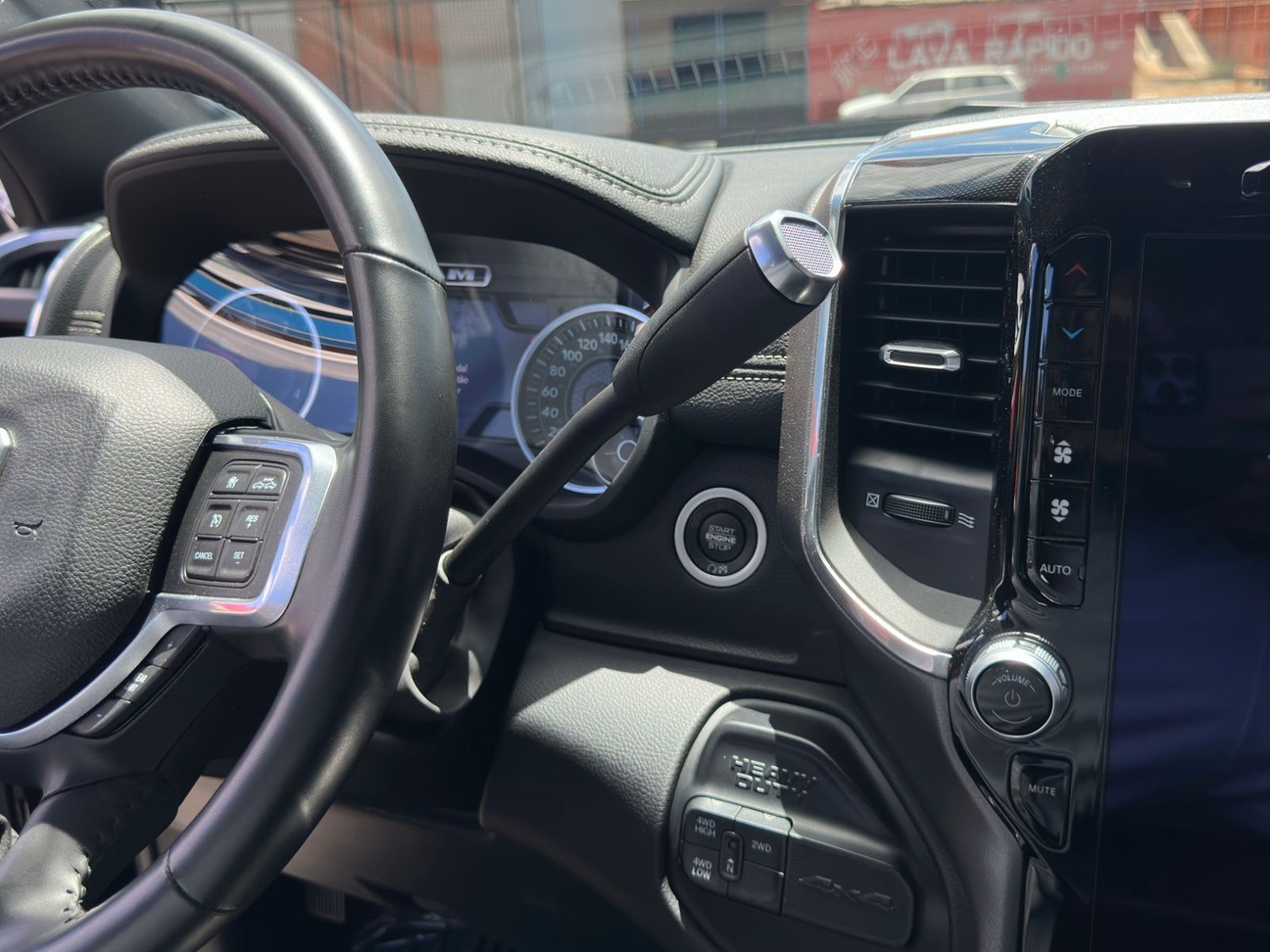 2500 6.7 I6 TURBO NIGHT EDITION CD 4X4