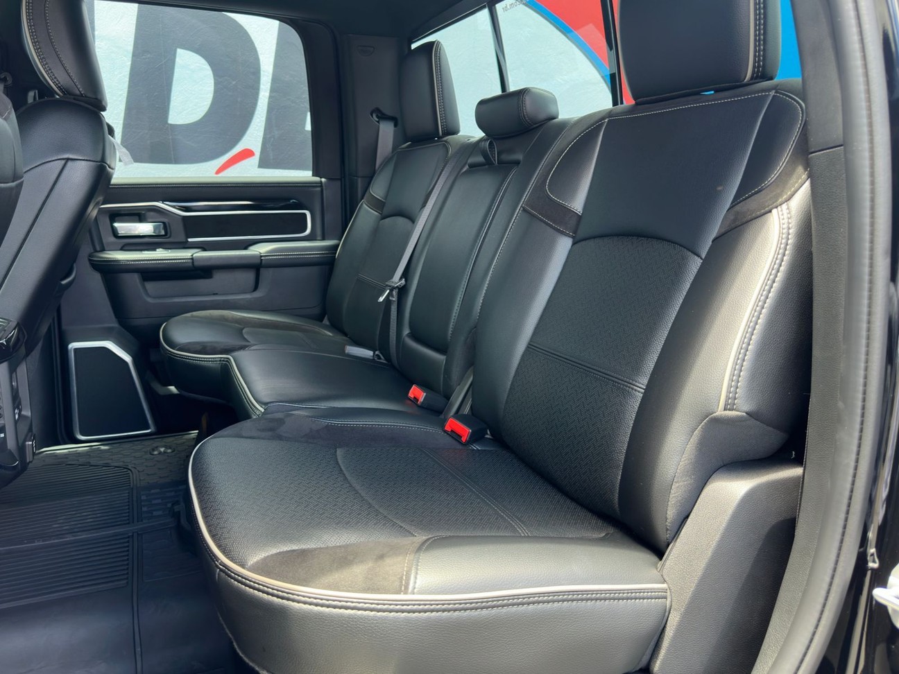 2500 6.7 I6 TURBO NIGHT EDITION CD 4X4