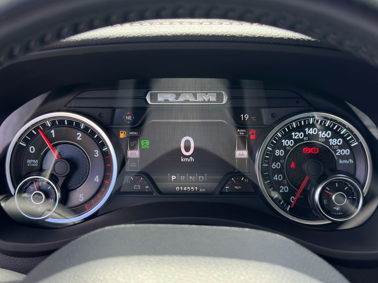 2500 6.7 I6 TURBO NIGHT EDITION CD 4X4