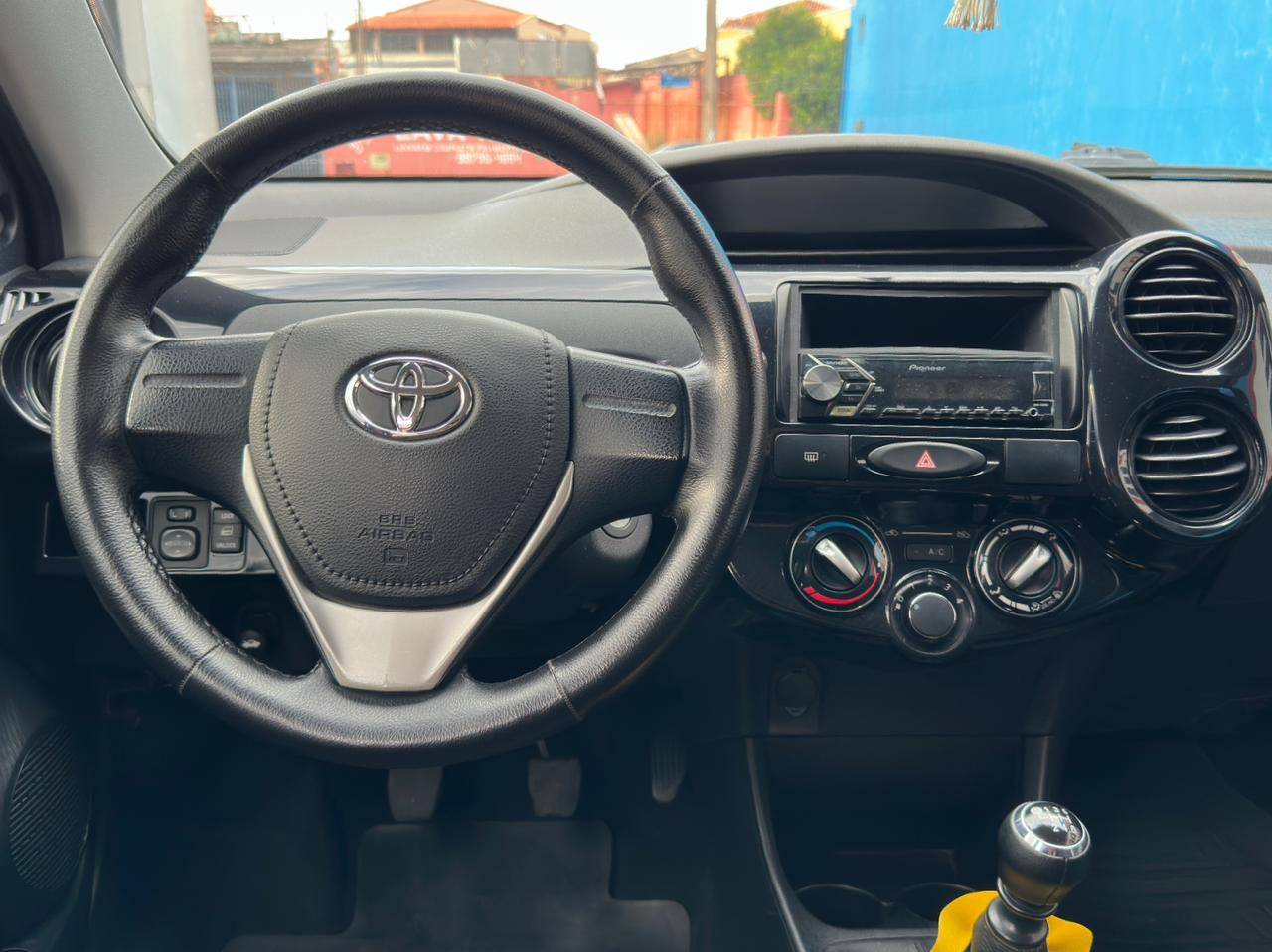 TOYOTA ETIOS