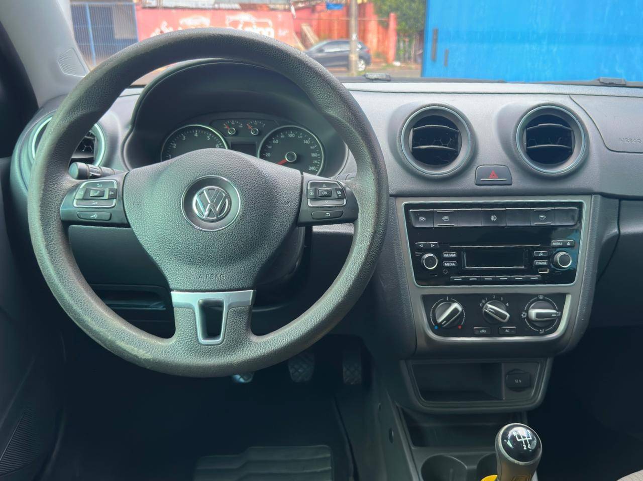 VOLKSWAGEN GOL