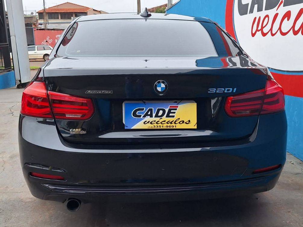 BMW 320i