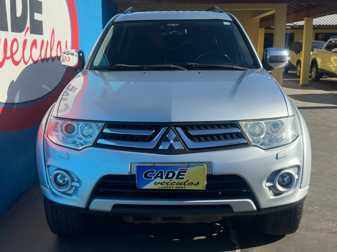 MITSUBISHI PAJERO