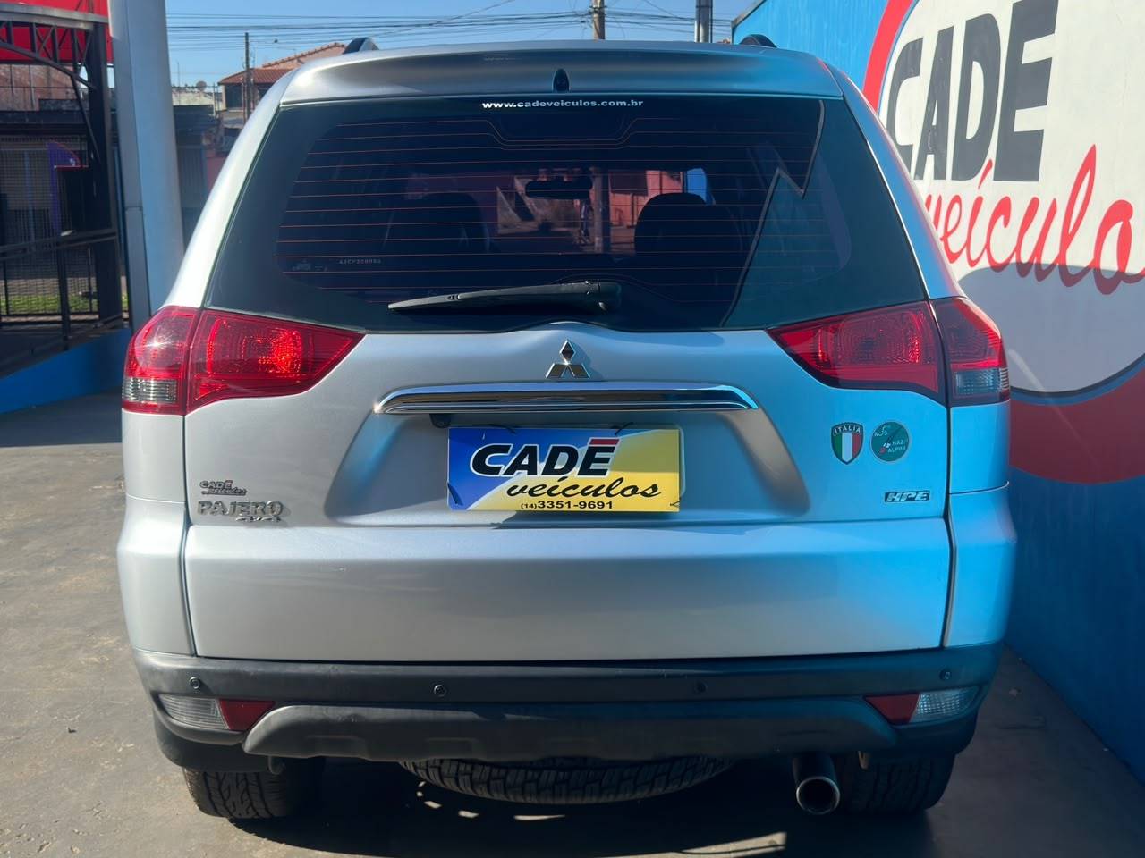 MITSUBISHI PAJERO