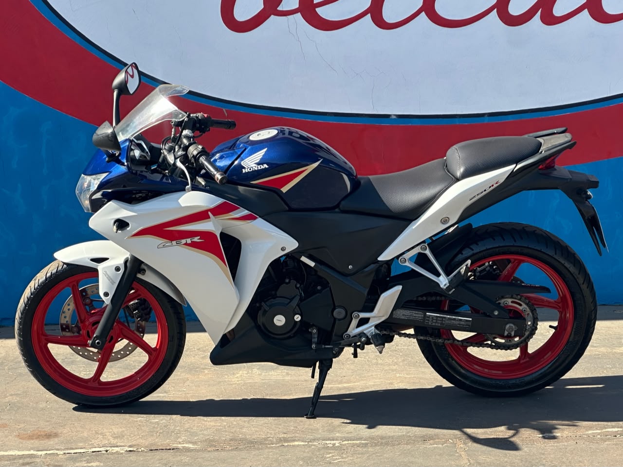 HONDA CBR 250R