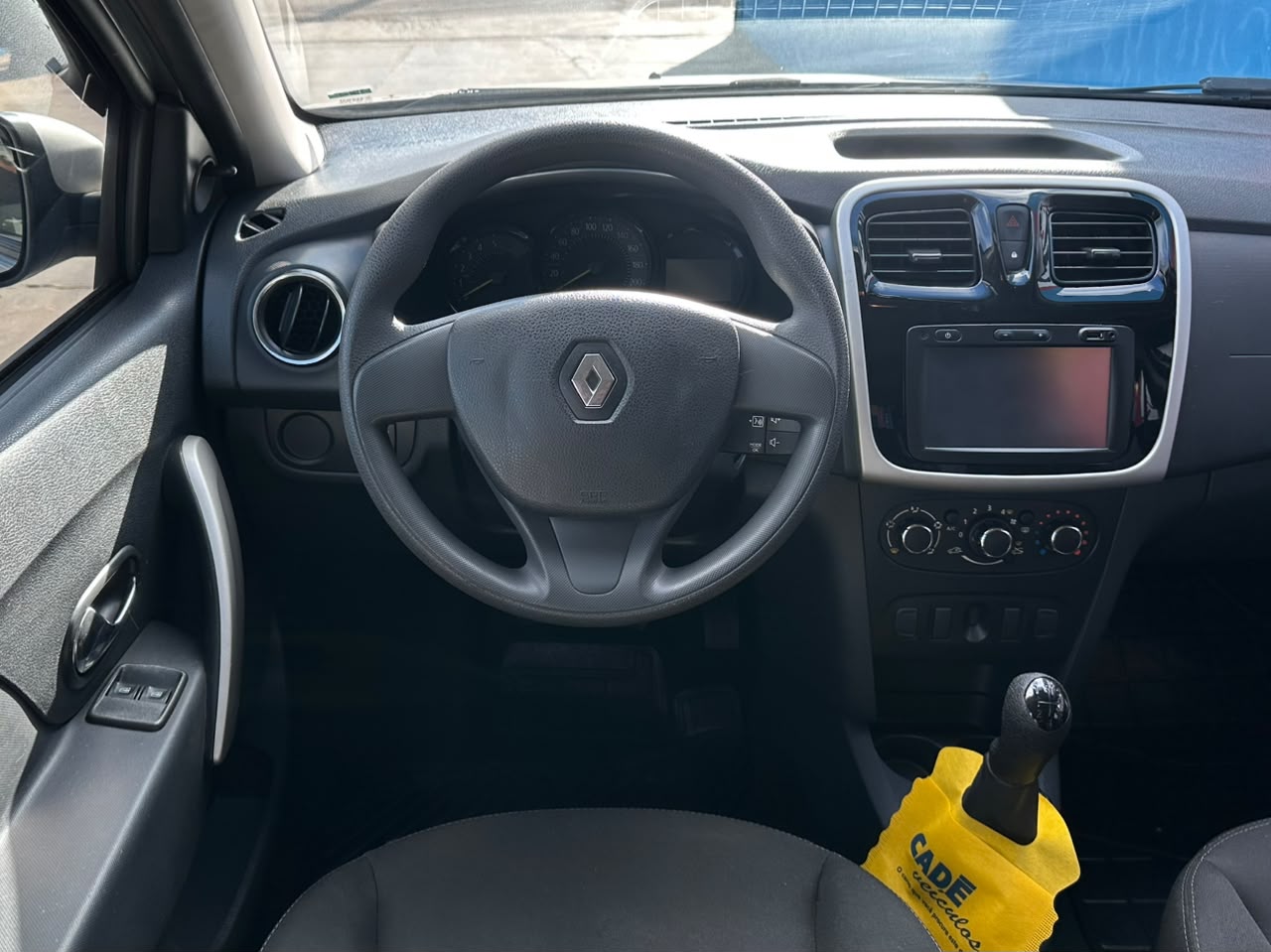 RENAULT SANDERO