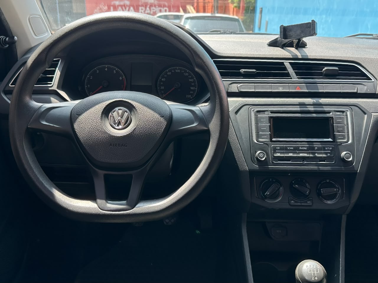 VOLKSWAGEN GOL
