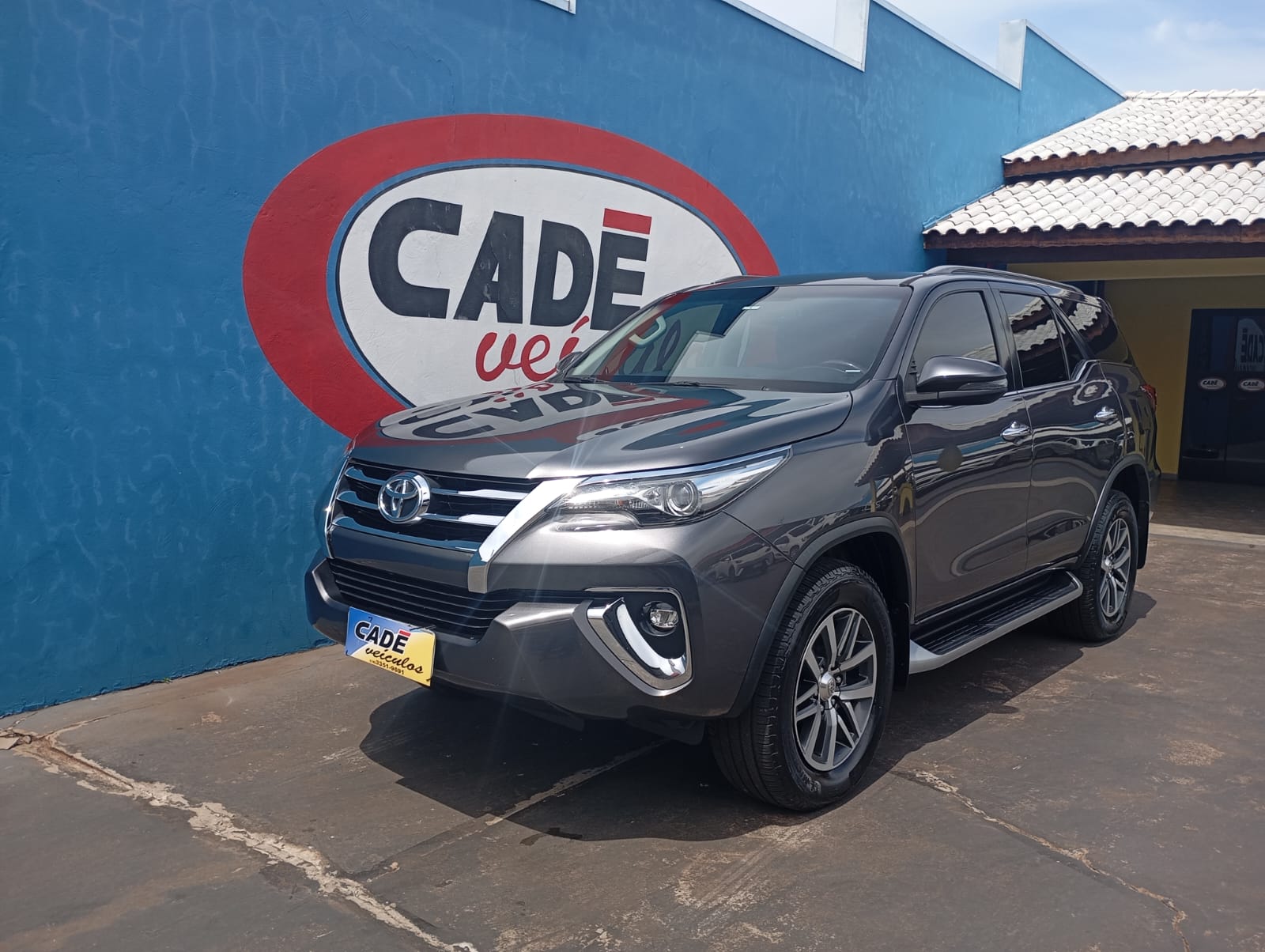 TOYOTA HILUX SW4