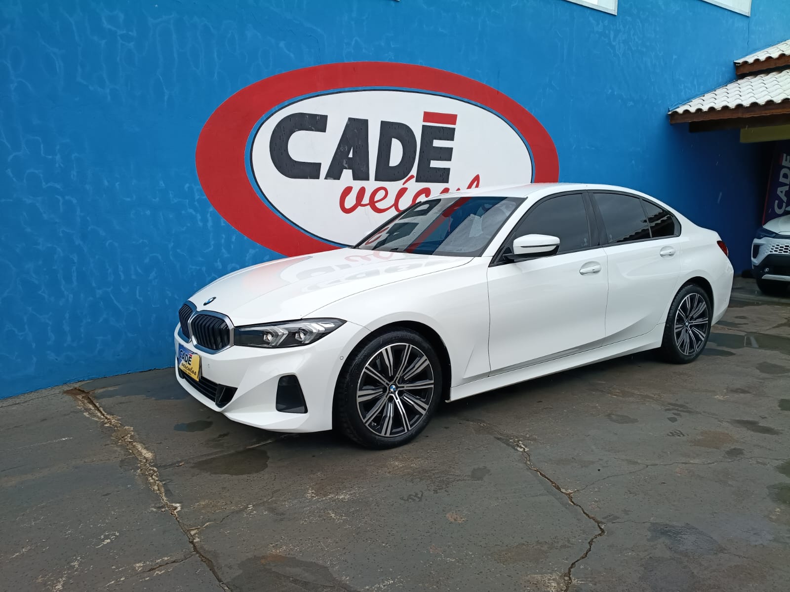 BMW 320i