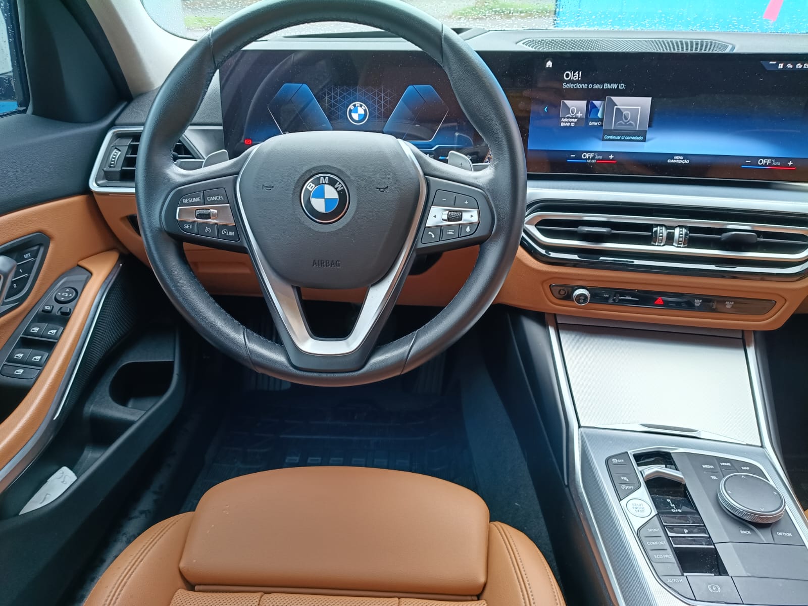 BMW 320i
