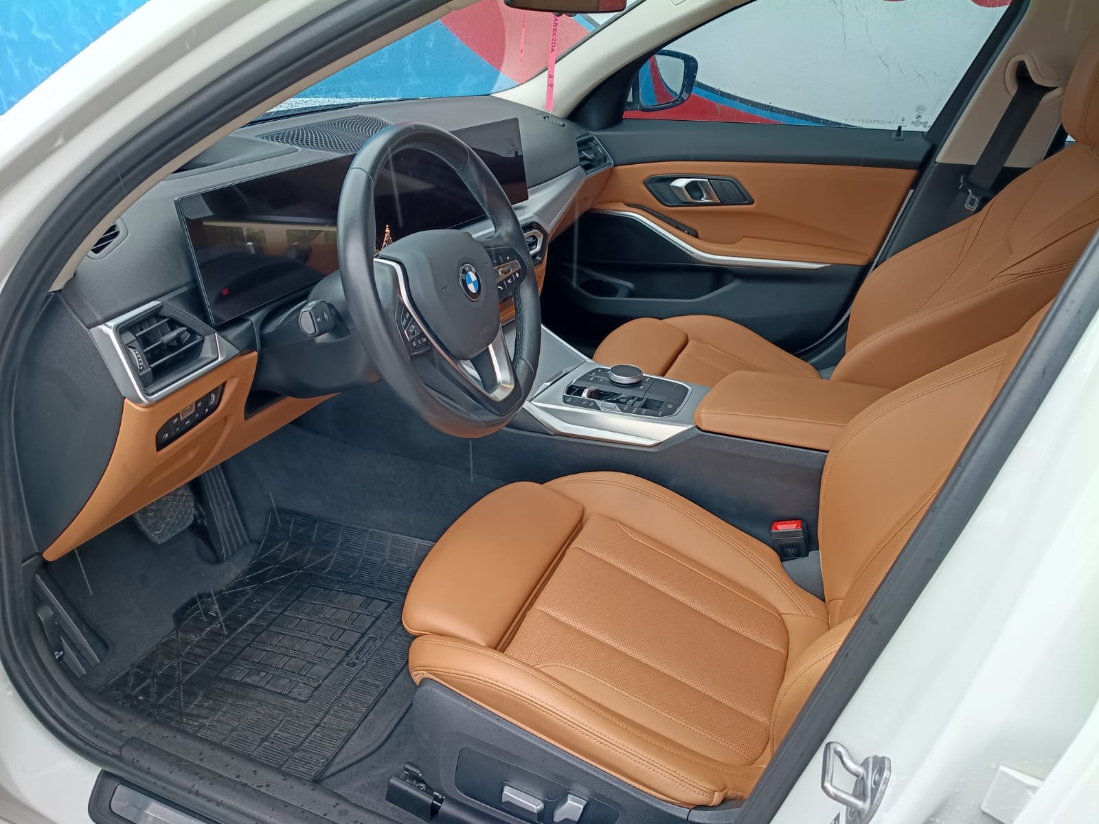 BMW 320i