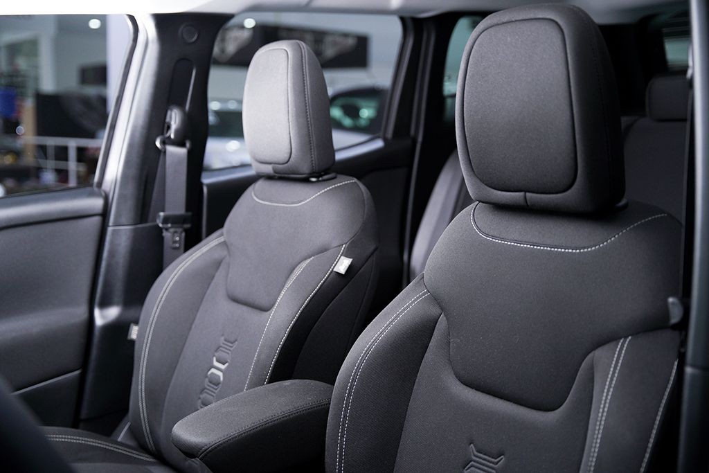 JEEP COMMANDER
