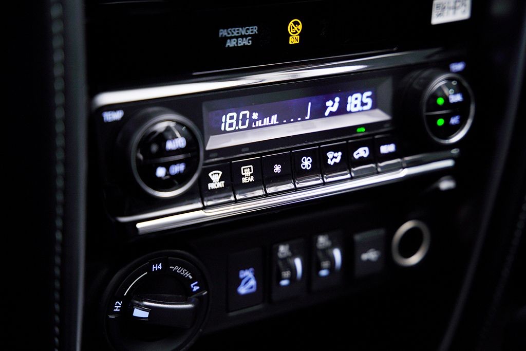 HILUX SW4 2.8 D-4D TURBO DIAMOND 7L 4X4