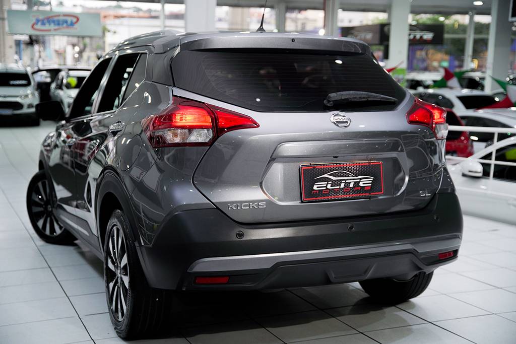 NISSAN KICKS