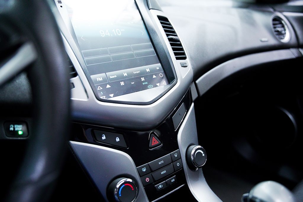 CHEVROLET CRUZE