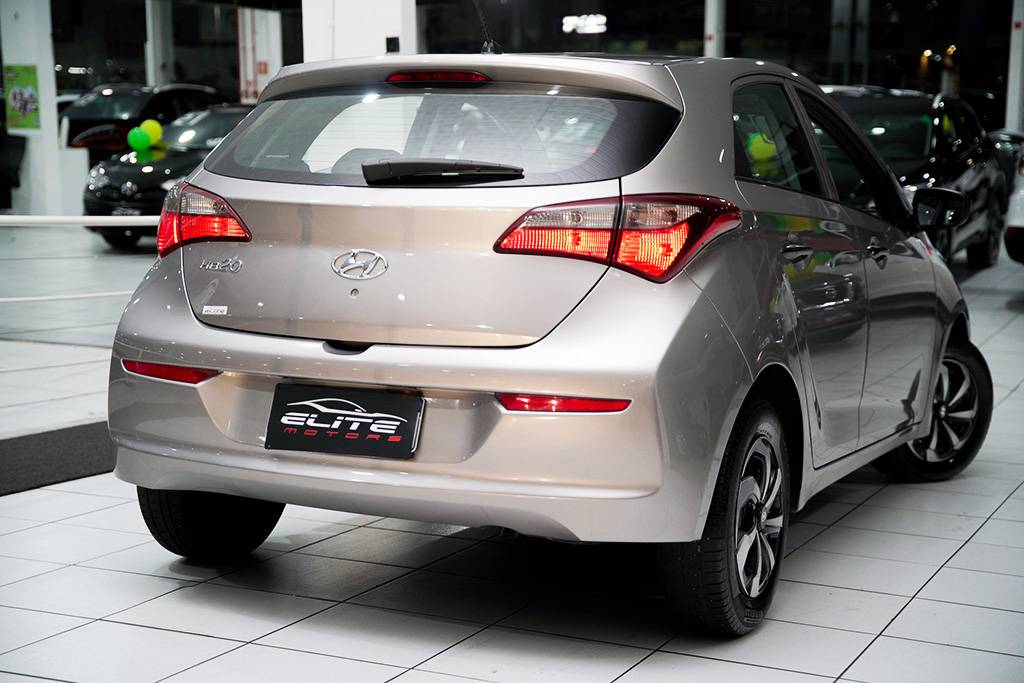 HYUNDAI HB20