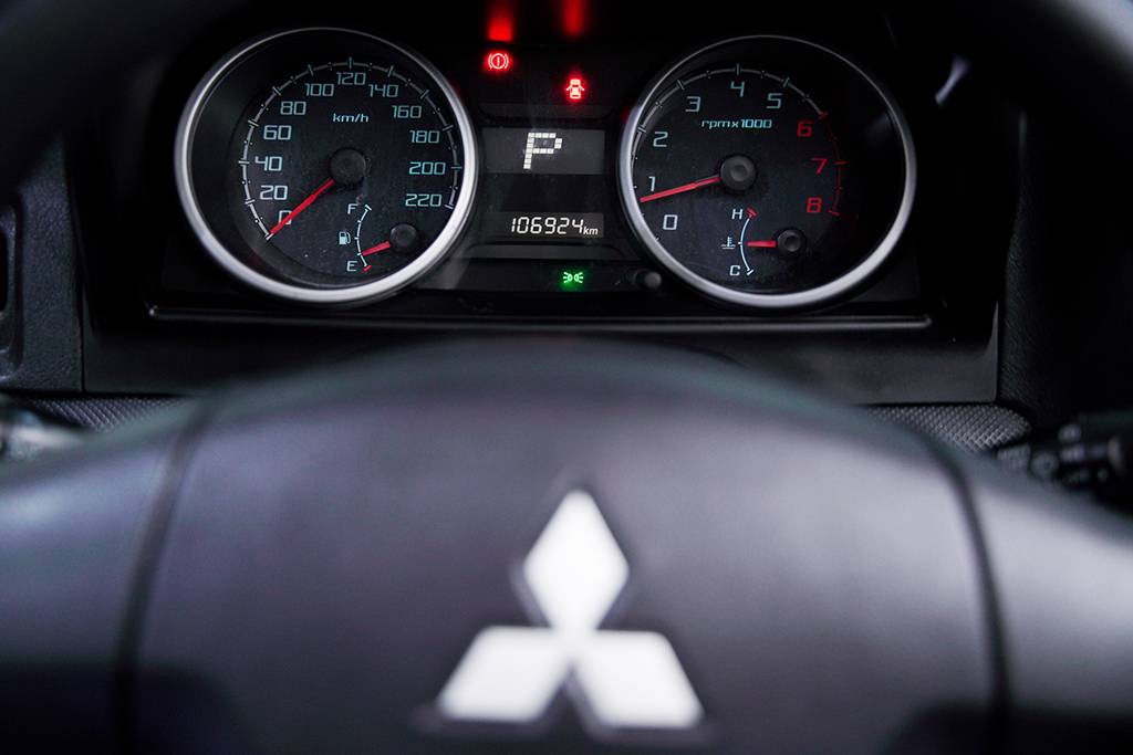 MITSUBISHI PAJERO TR4