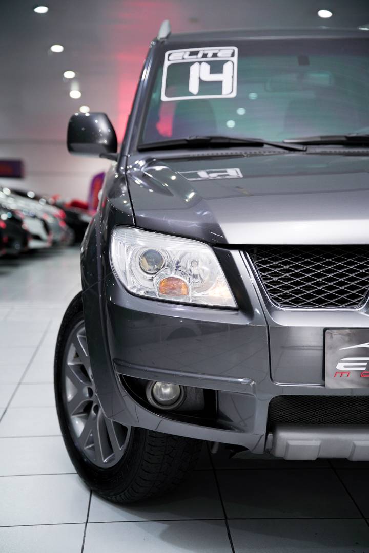 MITSUBISHI PAJERO TR4
