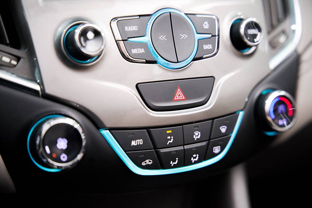 CHEVROLET CRUZE