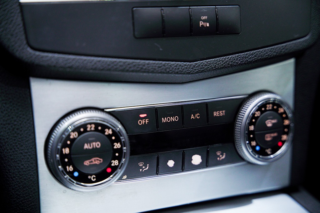MERCEDES-BENZ C 280