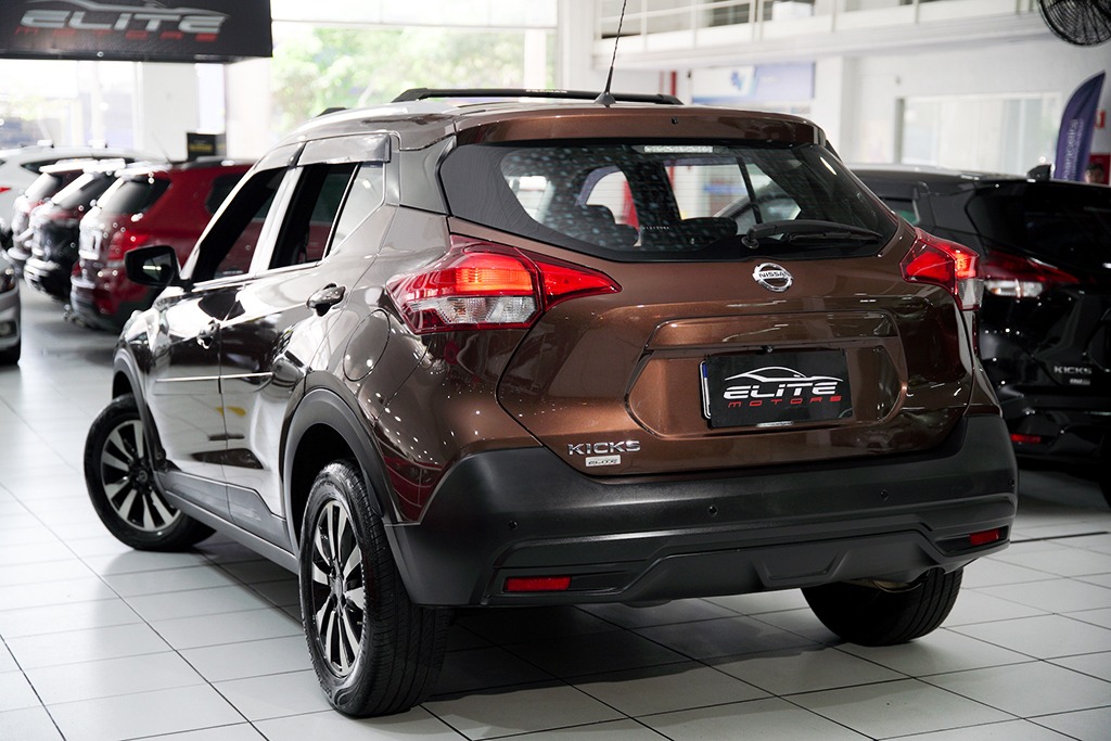 NISSAN KICKS