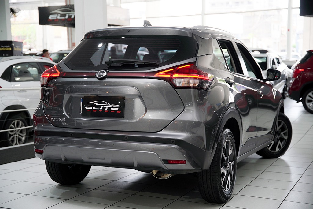 NISSAN KICKS
