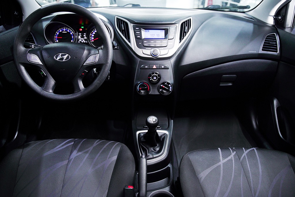 HYUNDAI HB20