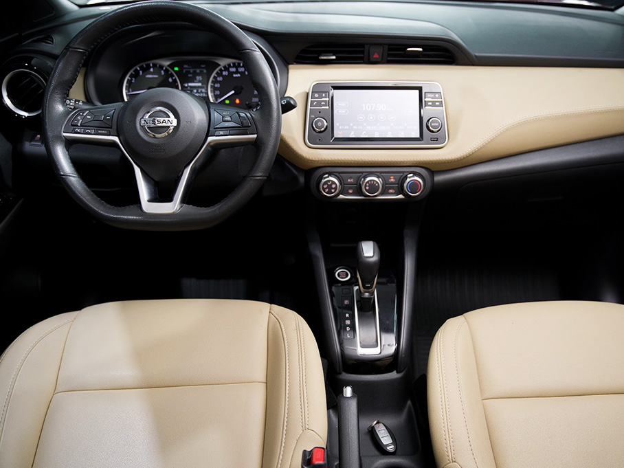 NISSAN KICKS