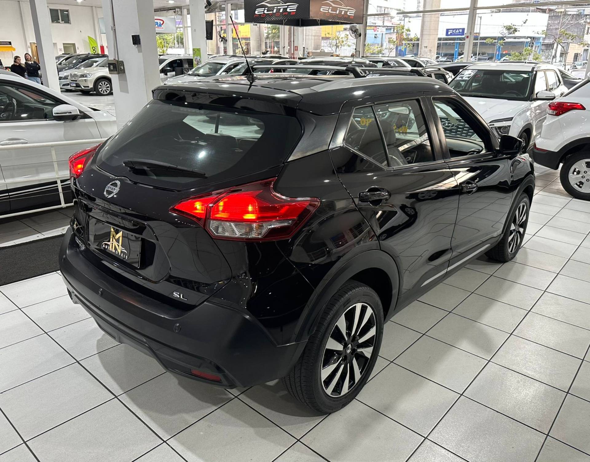 NISSAN KICKS
